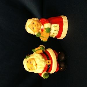 Vintage Hallmark Santa Clause and Mrs Clause Salt and Pepper Shakers